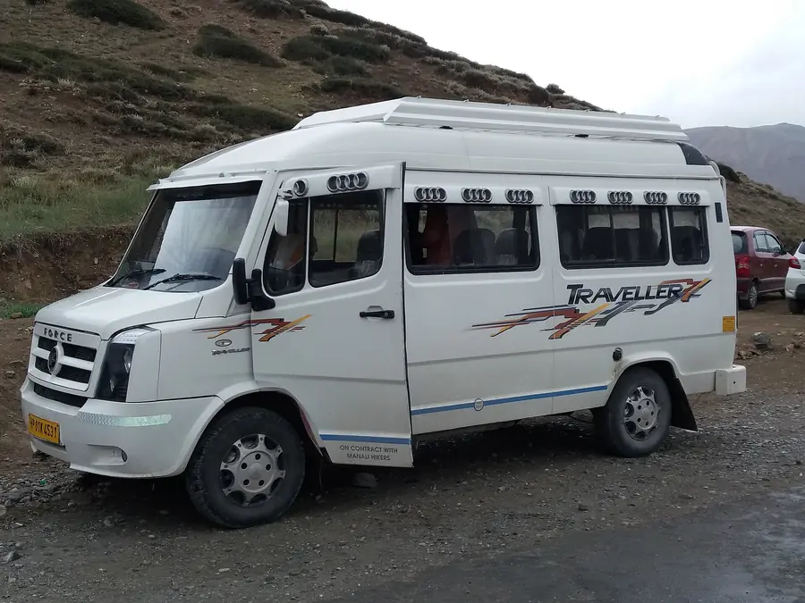 White Force Traveller tempo traveller van, 12 to 14 seats